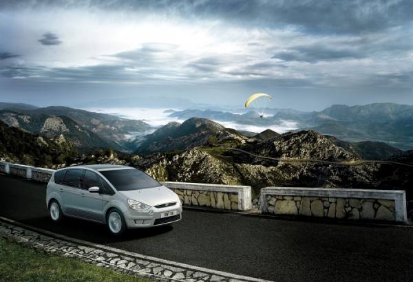 Photograph Chris Frazer Smith Ford S Max Paraglider on One Eyeland